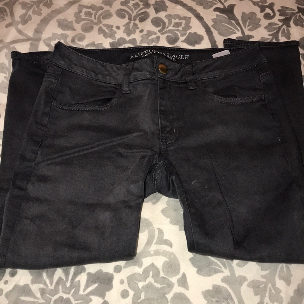 American Eagle Jegging Crop in Gray, size 6!